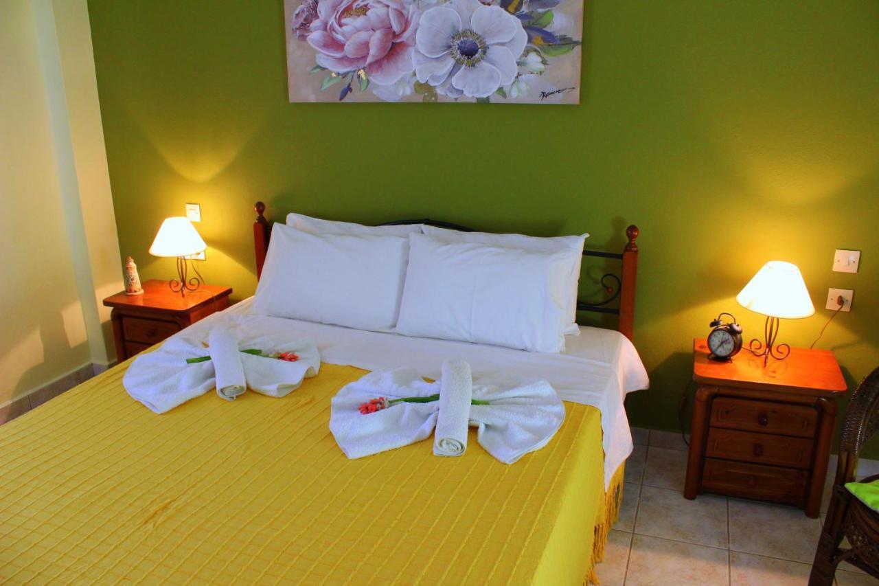 Tzaneria Apartments Skiathos Kanapitsa  Esterno foto